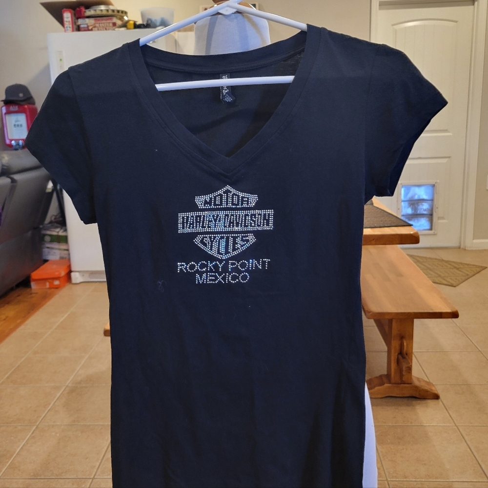 🏍EUC~ 💥HOT DEAL💥HARLEY-DAVIDSON V-NECK TEE - ROCKY POINT